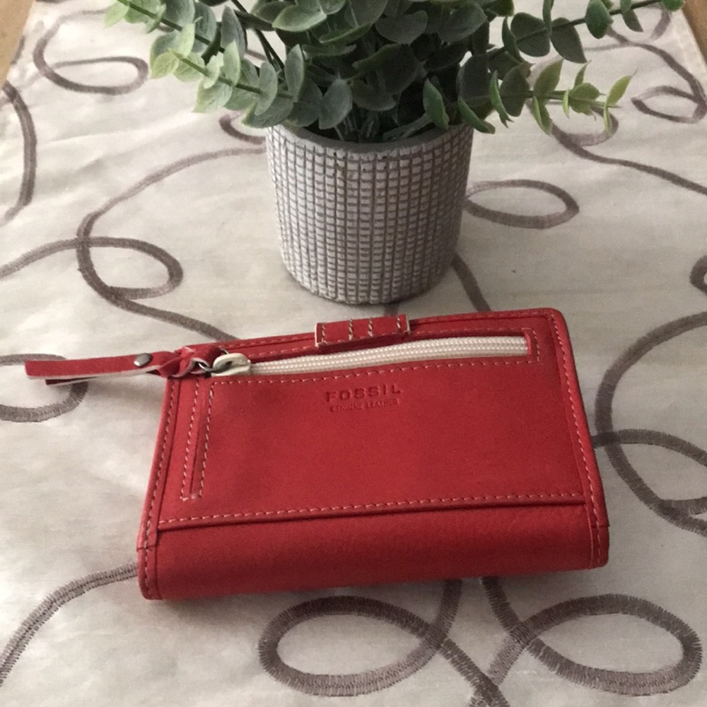 Fossil Wallet with Button Closure - Picture 2 of 6